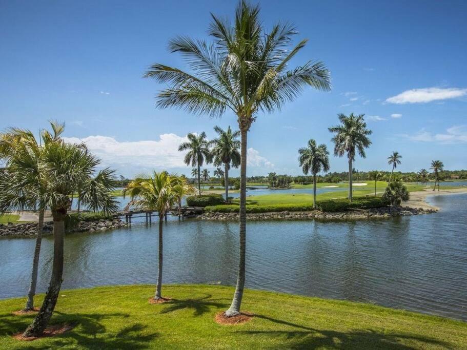 Greenlinks Golf View Villa Flamingo At Lely Resort Нейплс Экстерьер фото